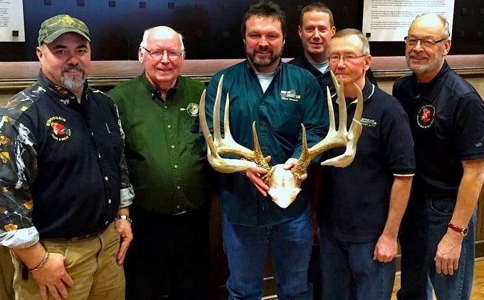 New Archery Whitetail Record in Wisconsin