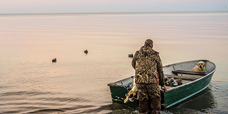 How to Hunt Big-Water Ducks in Winter’s Most Unforgiving Places
