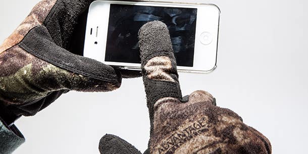 Outdoor Skills: Make Smartphone-Friendly Gloves