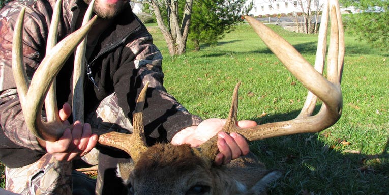 One Shot, One Kill: Kentucky Hunter Tags 180-Class Perfect 10-Point Typical
