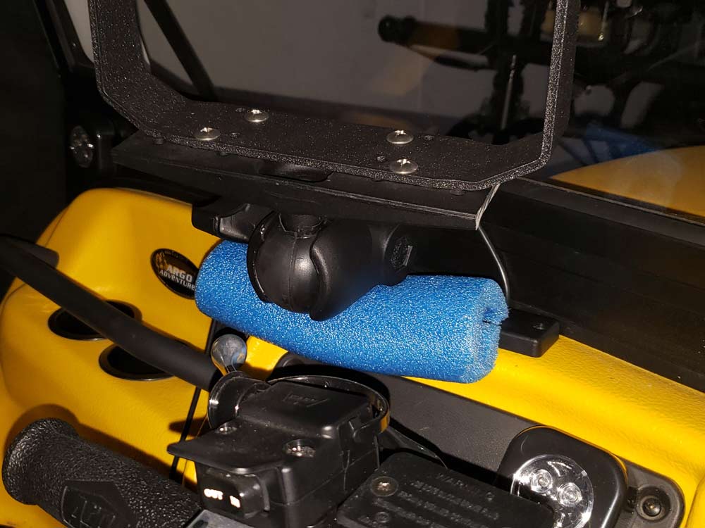 electronic mount made from pool float noodle