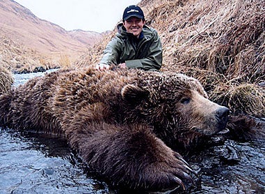 <strong>Branko Terkovich</strong><br />
Alaska brown bear<br />
Score: 28-6/16<br />
Aliulik Pen., AK