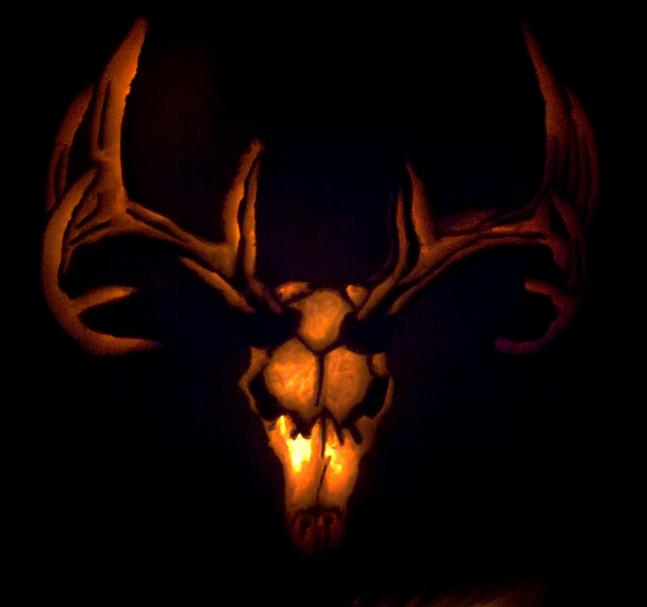 Always wanted to try a deer-themed pumpkin. Took about 2 hours with an Exacto knife and small wood chisel. Turned out pretty good for a first attempt!