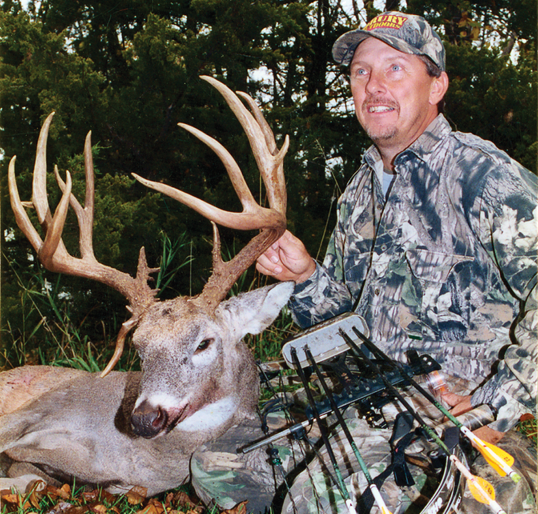 <em>Rod Owen and his 201 4/8-inch buck.</em>