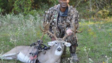 31-Point Double Drop Tine Texas Buck is Kaufman County Game Warden’s First With a Bow