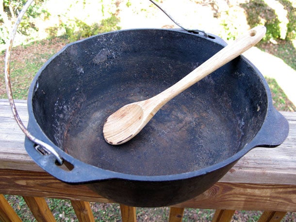 How to Restore and Season a Cast-Iron Dutch Oven
