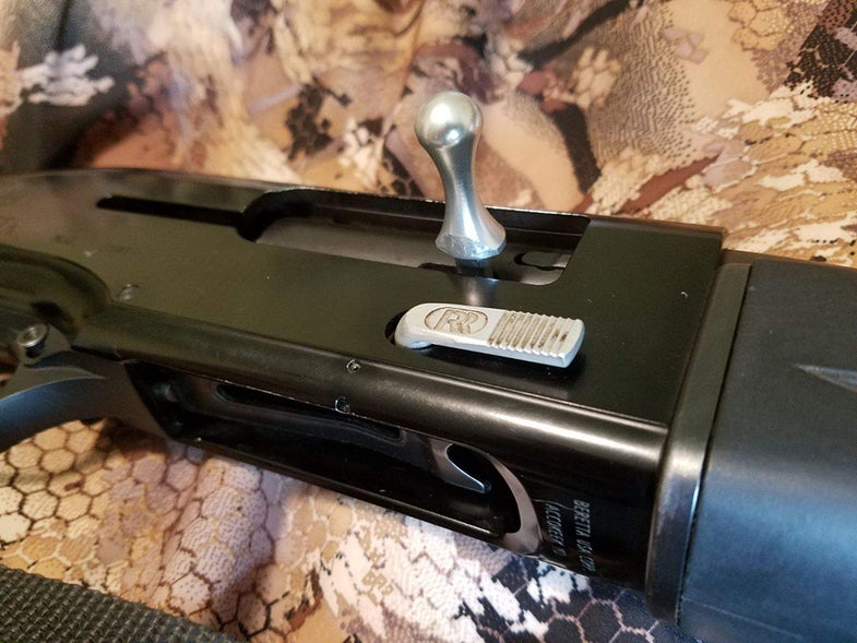 bolt handle on beretta 3901 shotgun