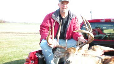 How Verlin Hale Killed the Biggest Typical Whitetail of 2008 With a Handgun