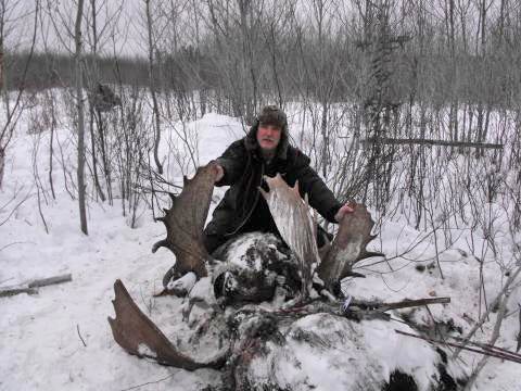 <a href="/photos/gallery/hunting/2010/03/shed-hunter-finds-two-minnesota-record-book-moose-locked-after-battle/"><strong>#3.<br />
Shed Hunter Finds Two Record-Book Moose Locked After Battle to Death</strong></a> Moose shed hunter Tim Bradach of Gilbert, Minnesota, picked up the find of a lifetime last winter when he discovered the remains of two record-book bulls that died after locking horns in an epic fight to the death. <a href="/photos/gallery/hunting/2010/03/shed-hunter-finds-two-minnesota-record-book-moose-locked-after-battle/">Read the story and see the photos here. </a>