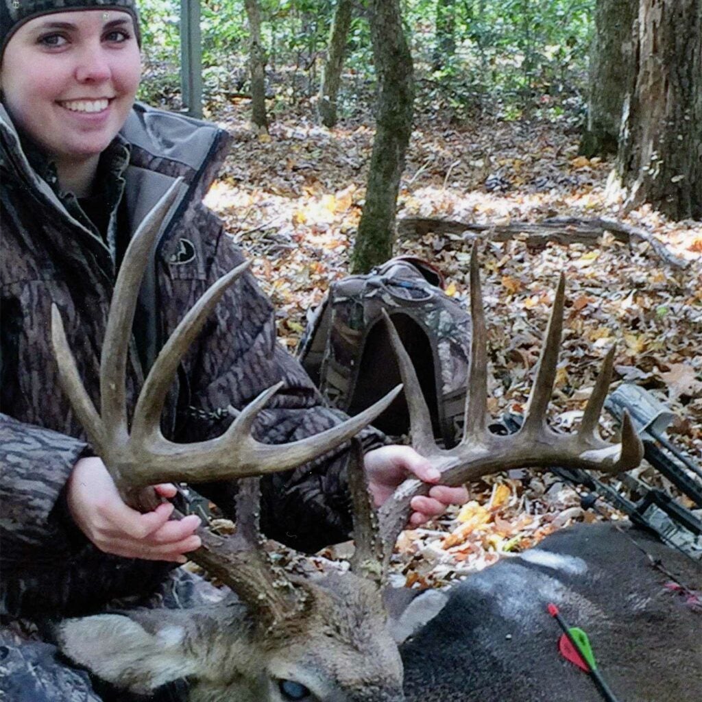 Erica Gates with her 2014, 156 1/8 P&Y buck from Alabama.