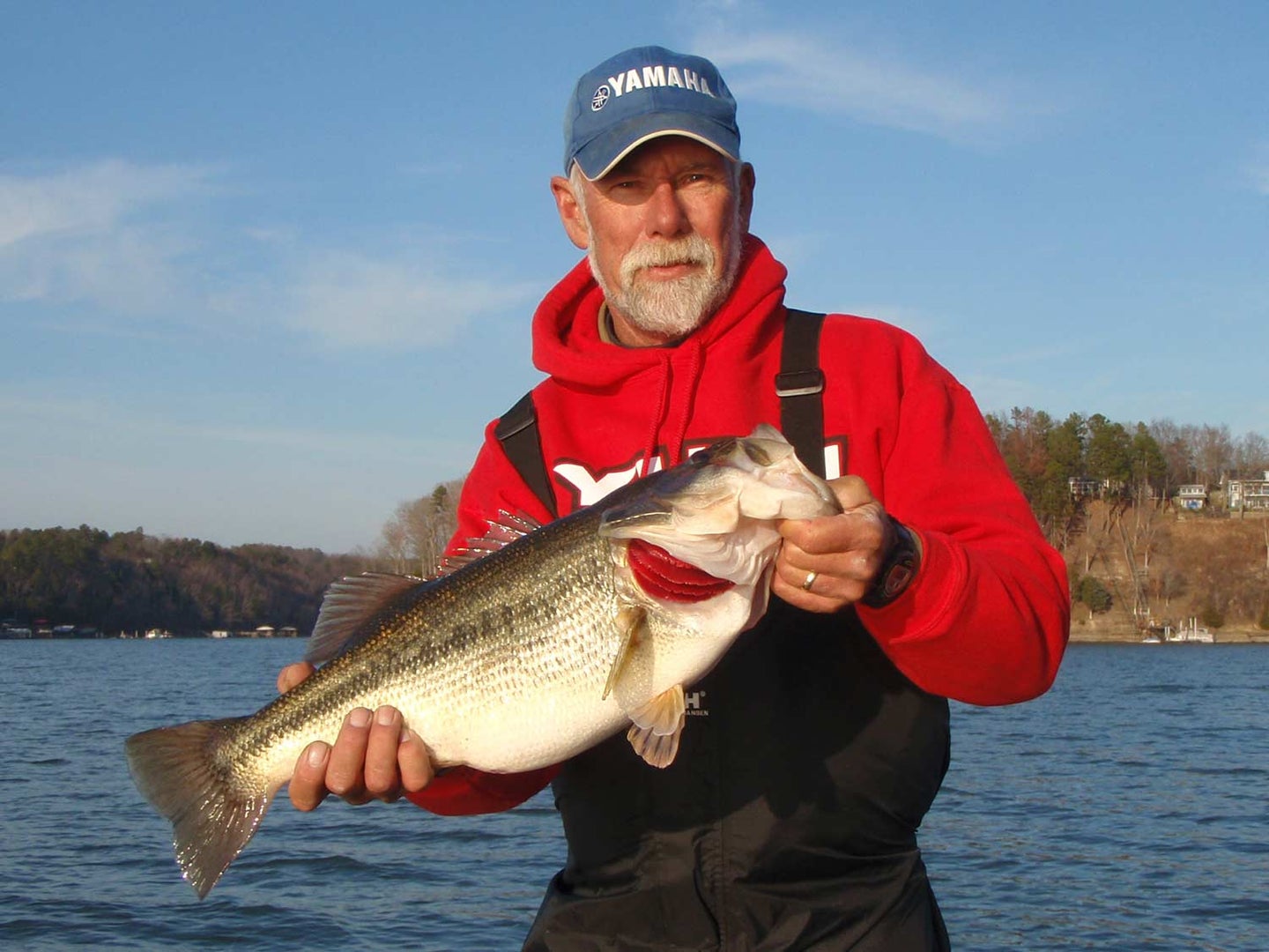Coast-to-Coast Guide to Where, When, and How to Catch Largemouth Bass During  the Spawn