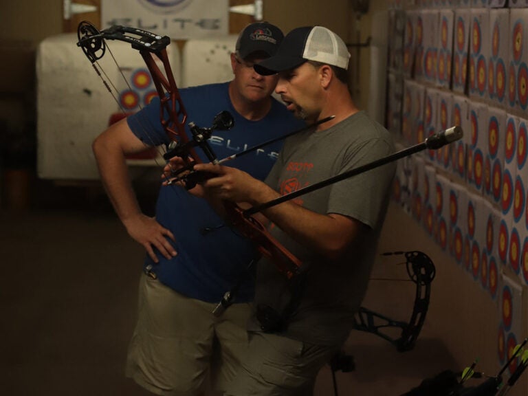 How To Buy The Perfect Compound Bow For Hunting Field Stream