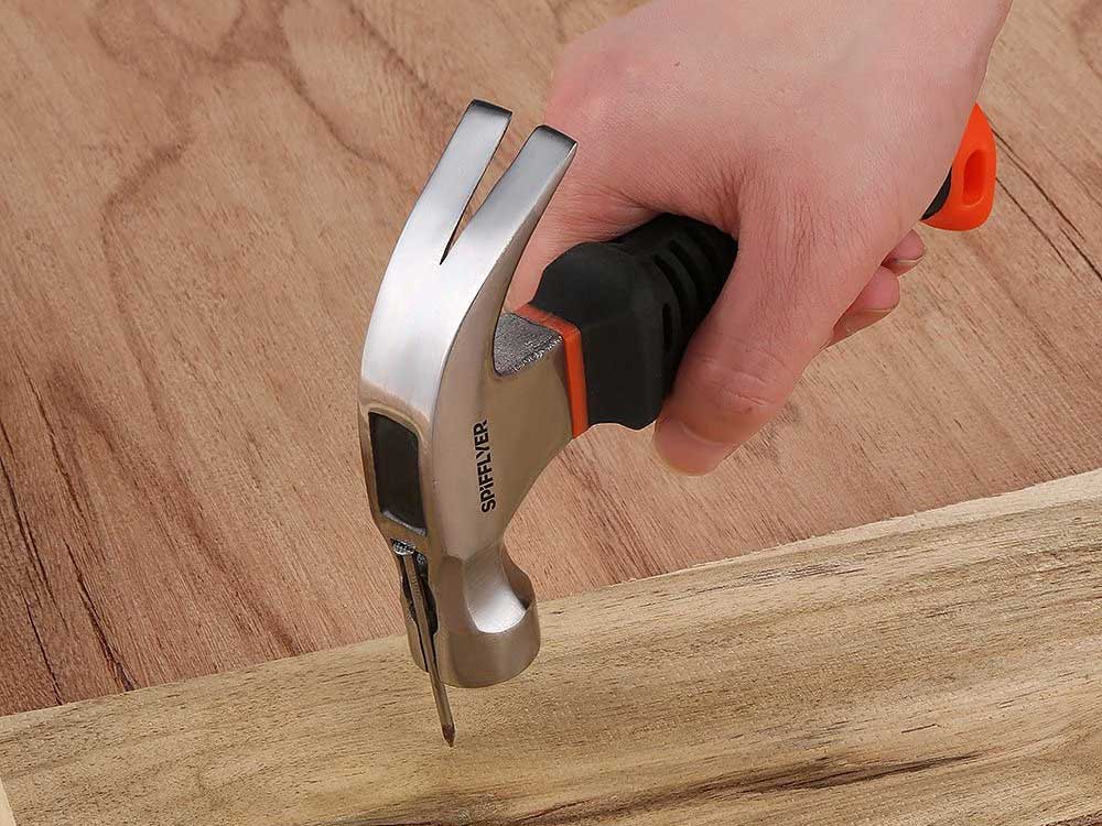 stubby hammers with magnetic slot built into the head
