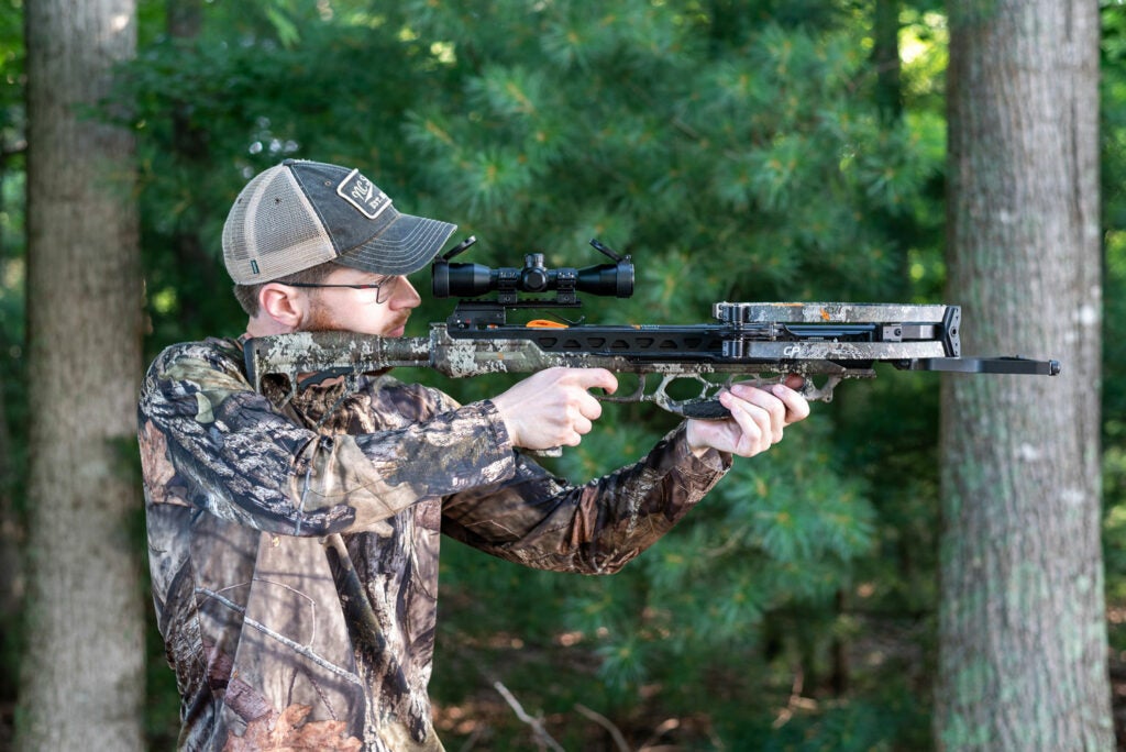 Deer hunter tests the CenterPoint CP400 crossbow