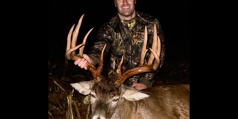 Illinois Bowhunter Takes Two Stud Booners in Four Days