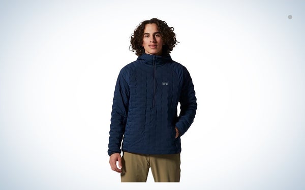 Mountain hardwear light pullover is the best gift for dad.