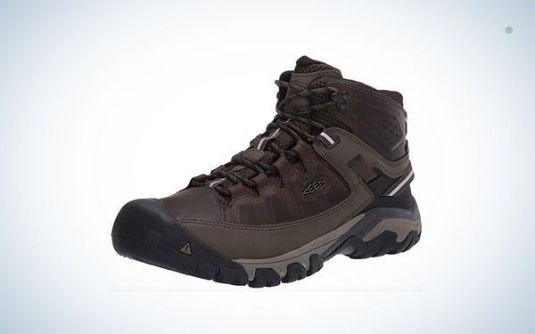 Keen hiking boot is the best gift for outdoorsmen