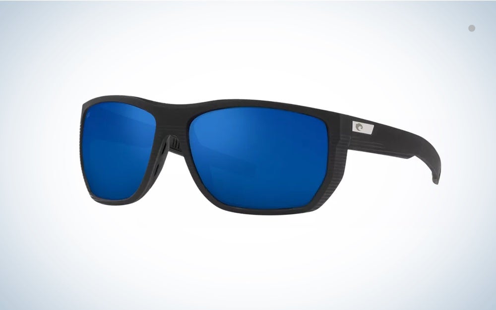 Costa Del Mar Sunglasses is the best gift for outdoorsmen.