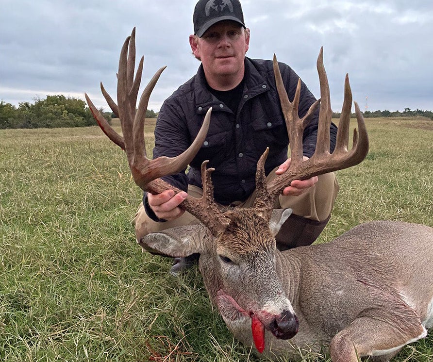 hunter with record Oklahoma buck