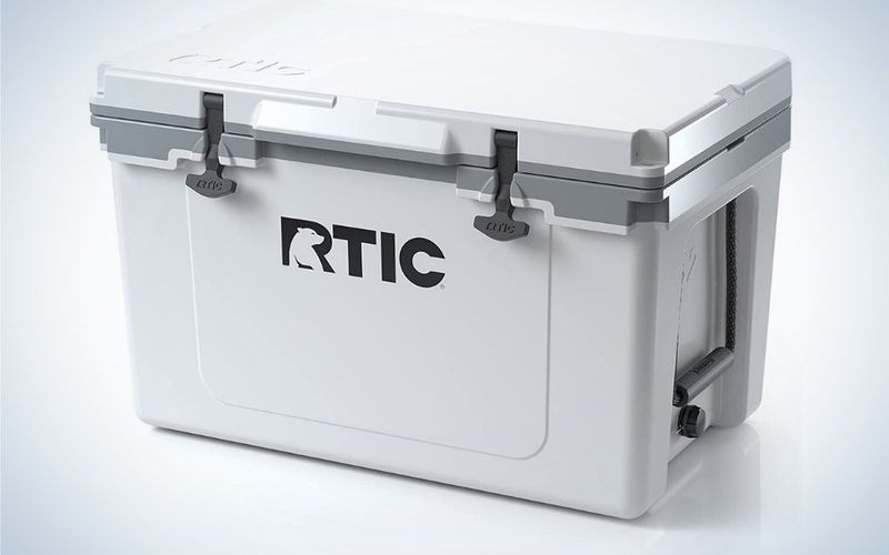 Best_Cooler_for_Camping_RTIC