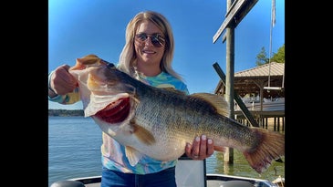 Texas Woman's Impromptu Fishing Trip Yields 13-Pound Largemouth Bass