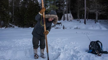 using an survival ice chisel