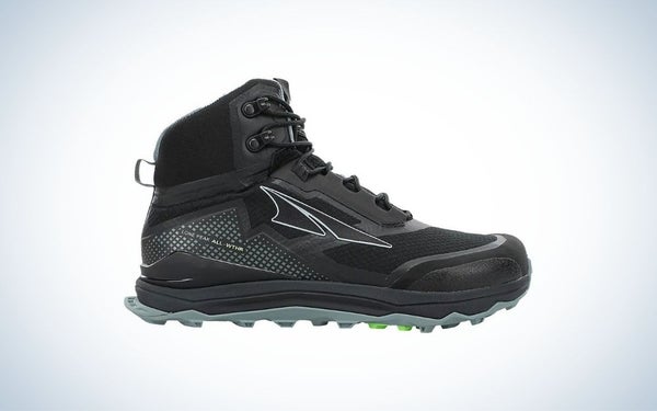 Best_Hiking_Boots_for_Woman_Backcountry_2