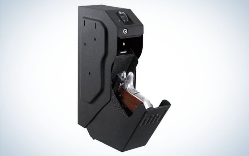 GunVault SpeedVault Biometric is the best bedside biometric gun safe.