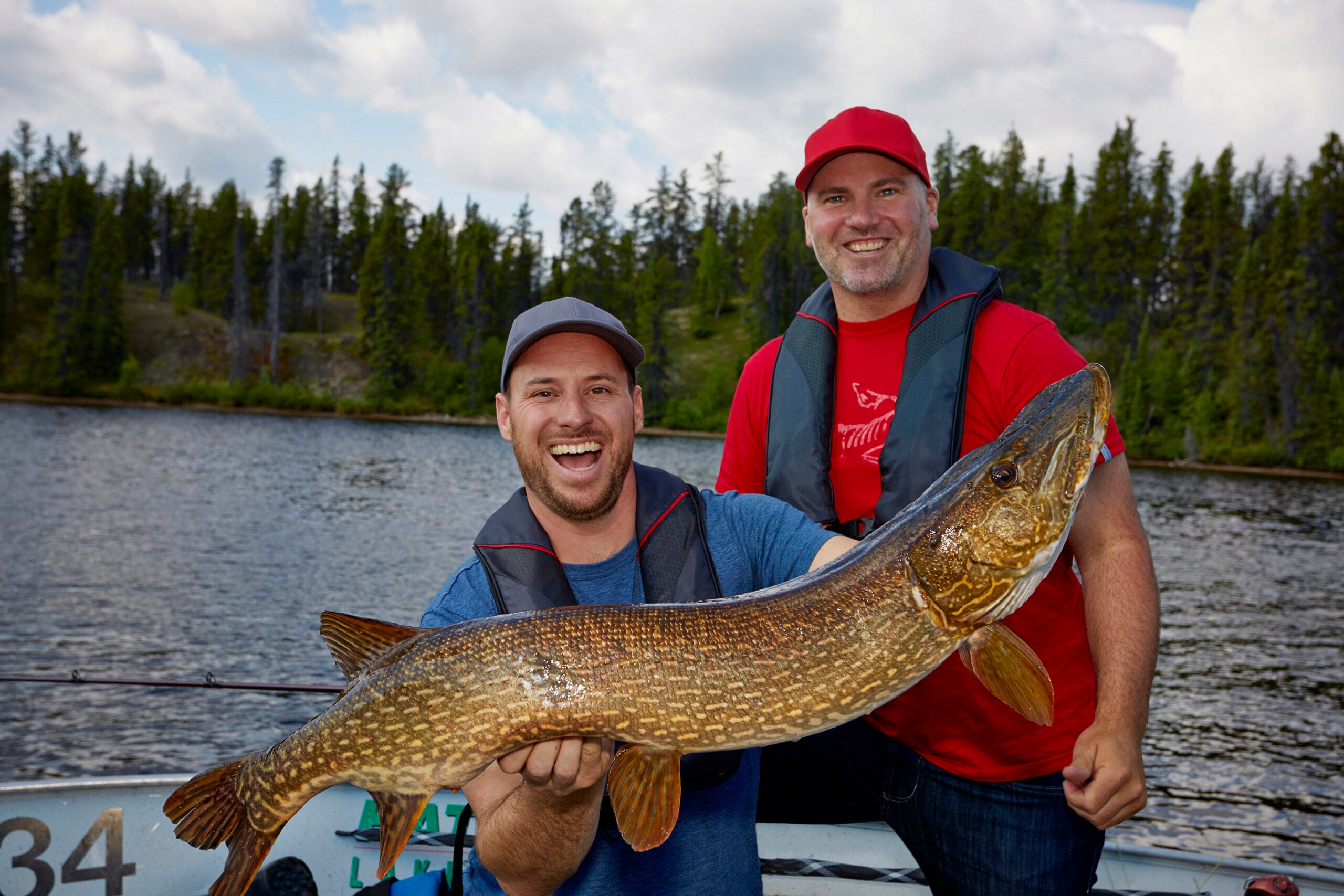 The best fishing lakes in Saskatchewan where you can go by car