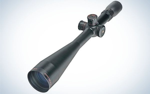Sightron SIII 10-50x60 is the best 1000 yard scope.
