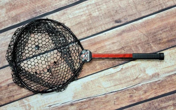 Broken Twig Quick & Light Landing Net is the best floating kayak fishing net.