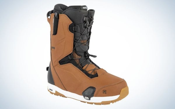 Nitro Profile TLS Step On are the best intermediate snowboard boots.