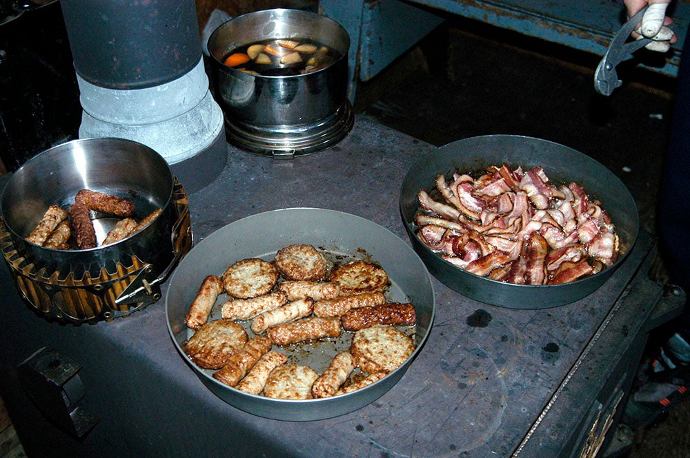 The Fry-Bake Alpine Set helps prepare breakfast.