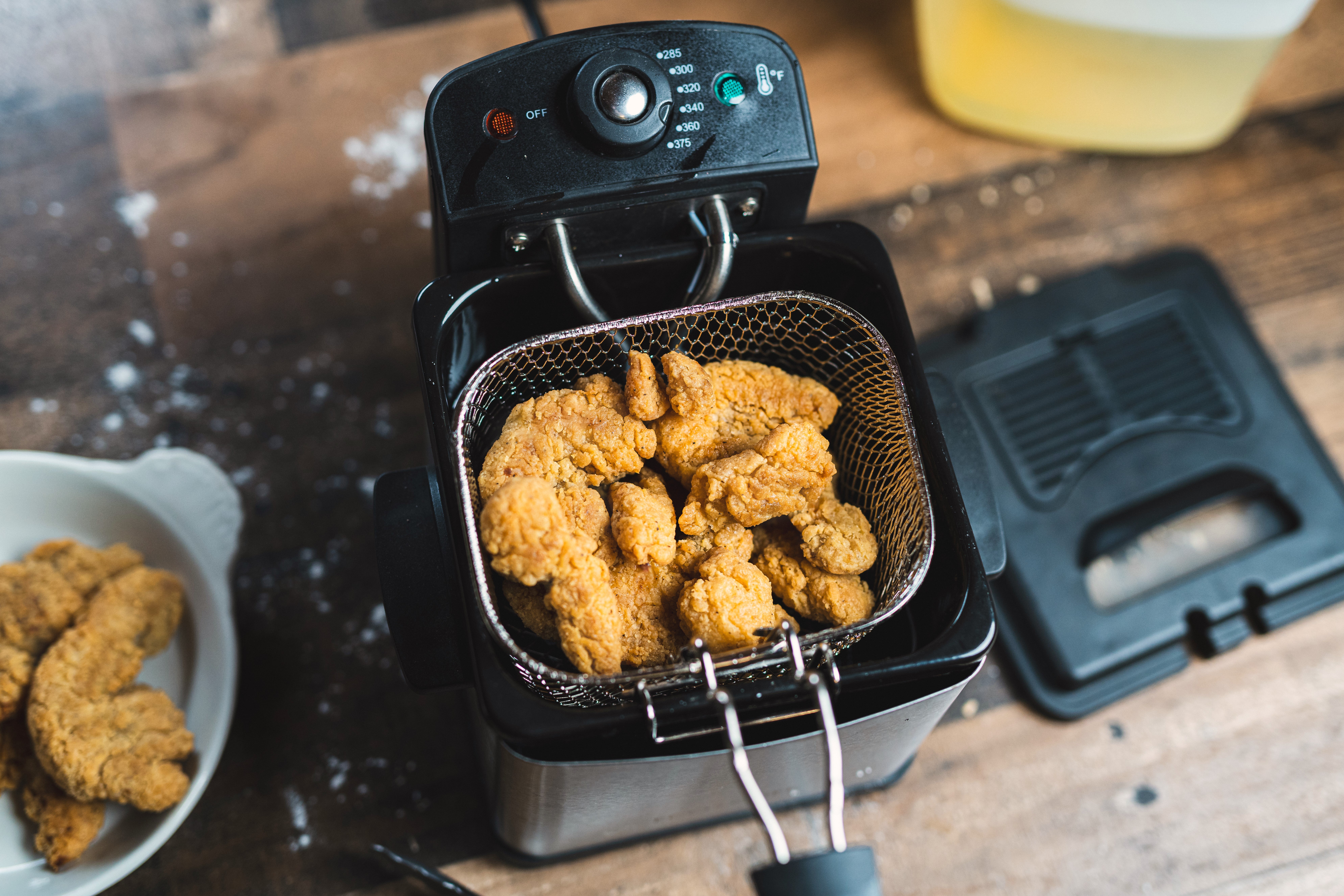Air fryers are a great way to make tasty chicken fingers. 