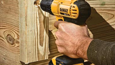 Get $100 Off This DeWalt Cordless Drill Kit for Memorial Day
