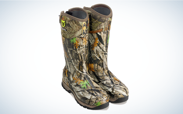 Tidewe Insulated Hunting Boots on gray and white background