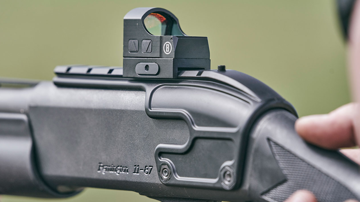 Bushnell RXS-100 Reflex Sight mounted on Remington shotgun